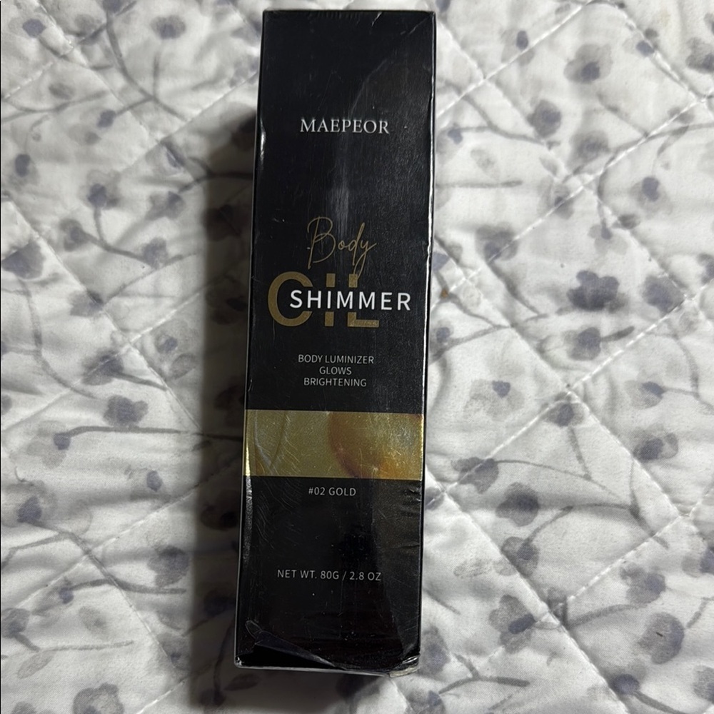Gold Body Shimmer Highlighter